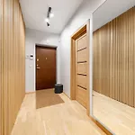 Cozy 55M2 Zverynas Retreat With Lodge